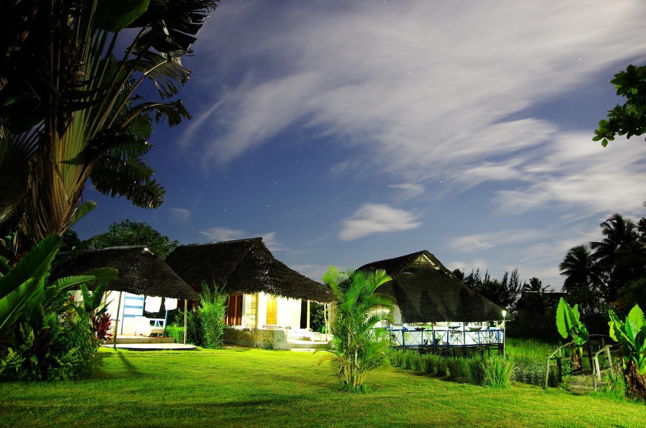 Hotel le Lagon Foulpointe Extérieur photo